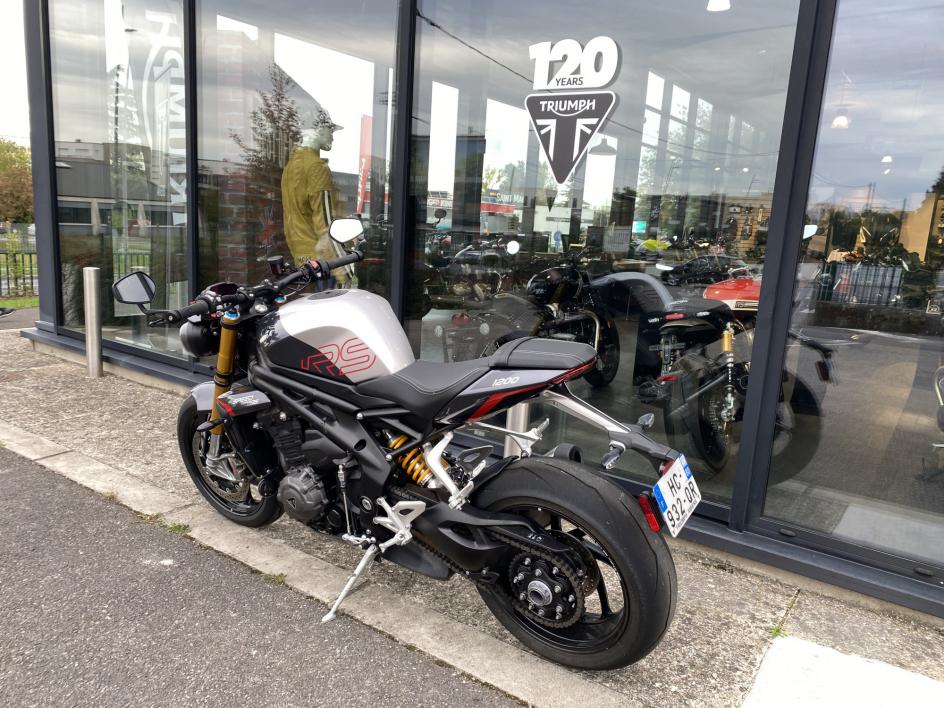 TRIUMPH SPEED TRIPLE 1200 RS