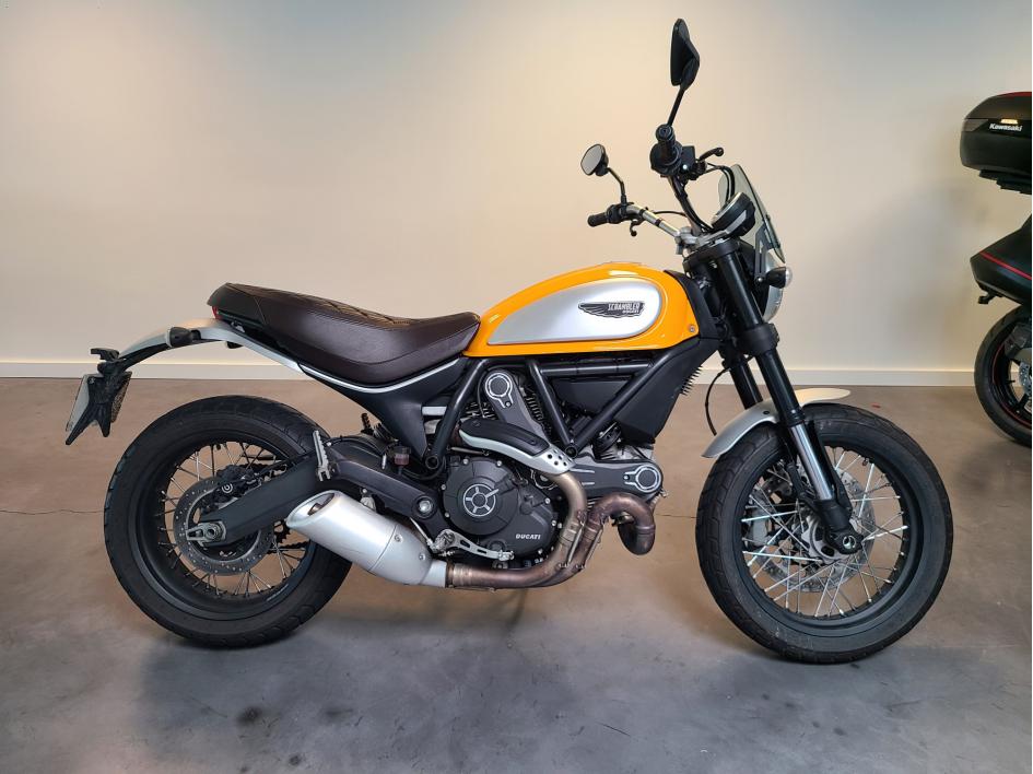DUCATI SCRAMBLER 800 classic