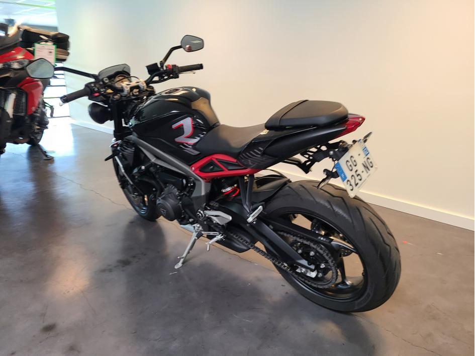 TRIUMPH STREET TRIPLE 765 R