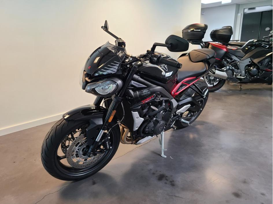 TRIUMPH STREET TRIPLE 765 R