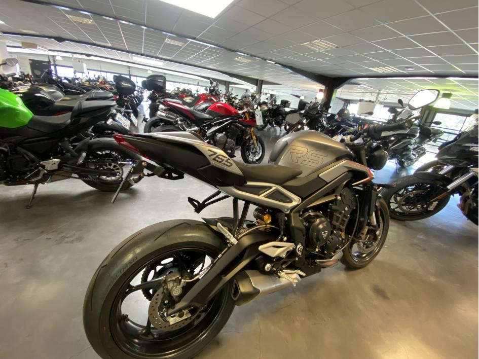 TRIUMPH STREET TRIPLE 765 RS