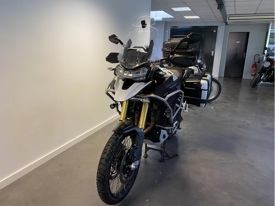 TRIUMPH TIGER 1200 EXPLORER