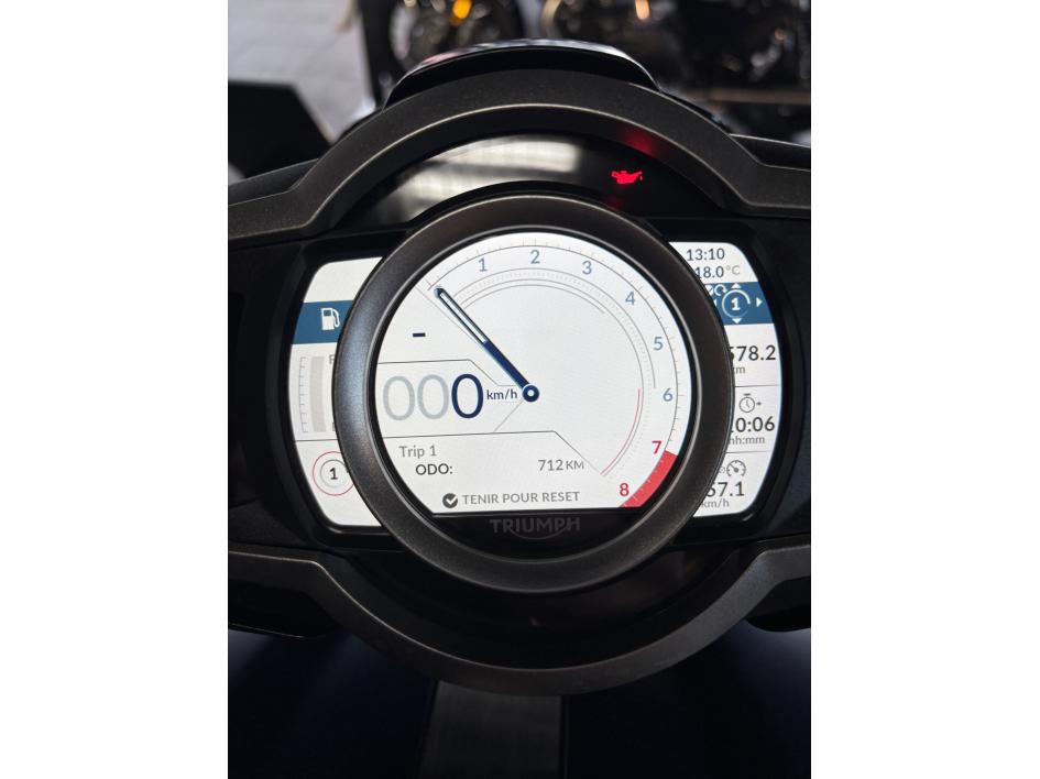 TRIUMPH ROCKET 3 R STORM