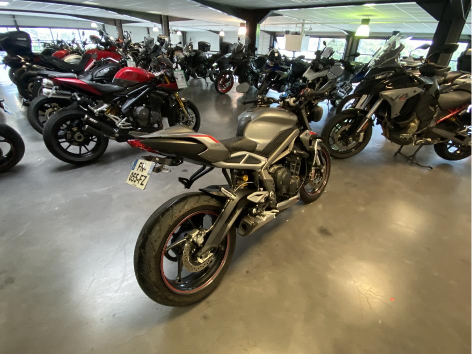TRIUMPH STREET TRIPLE 765 RS