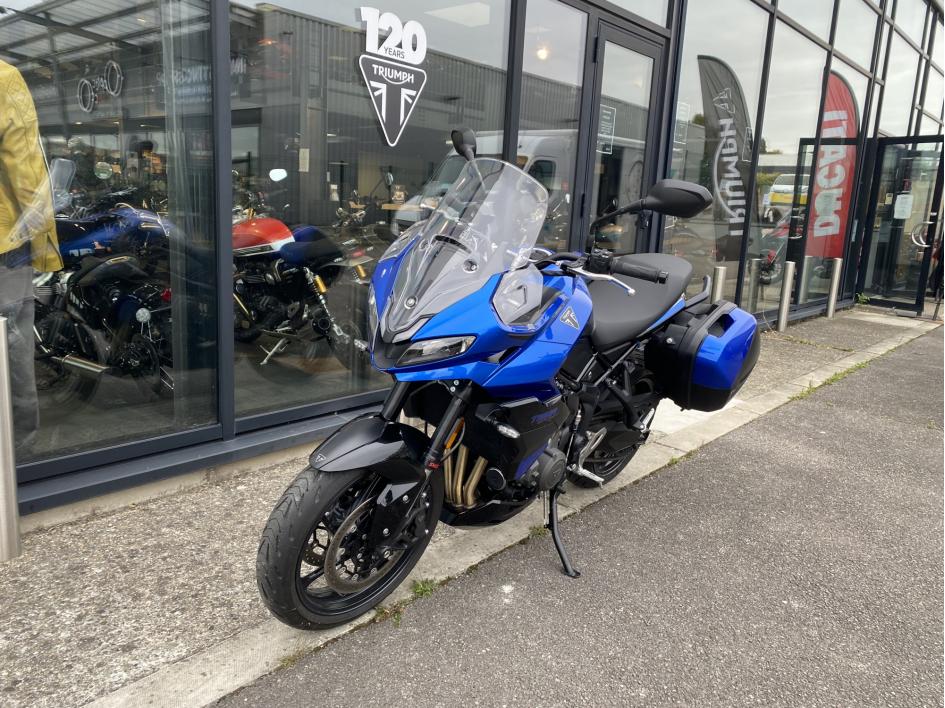 TRIUMPH TIGER 800