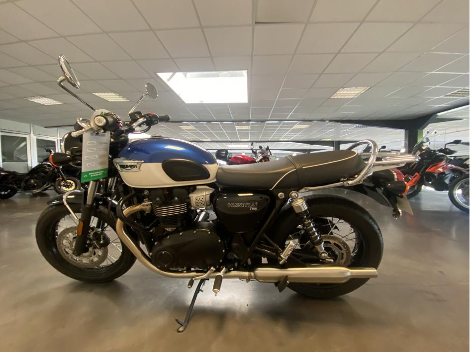 TRIUMPH Bonneville T100