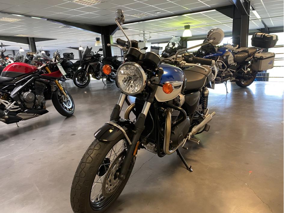 TRIUMPH Bonneville T100