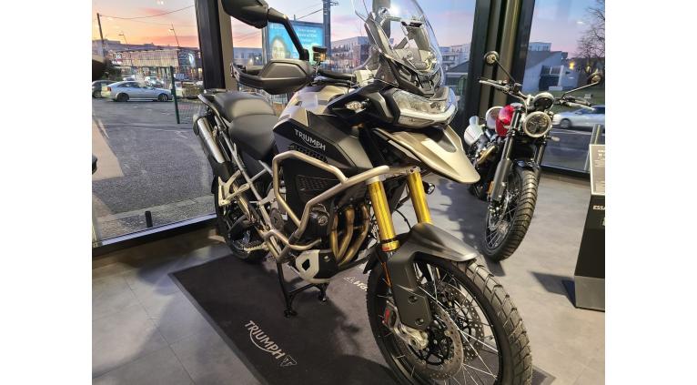 TRIUMPH TIGER 1200 RALLY EXPLORER