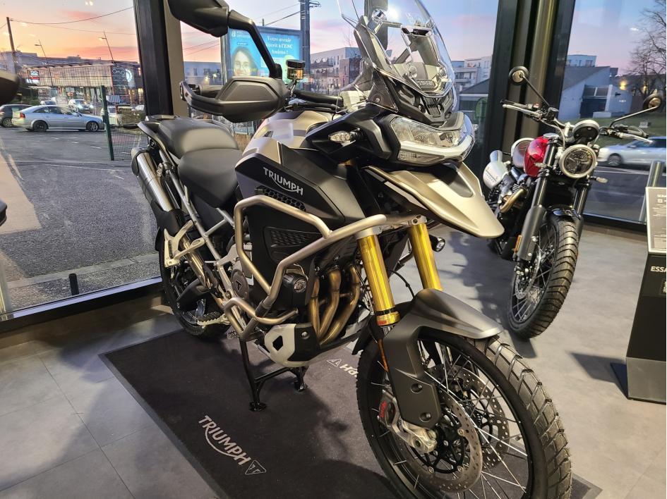 TRIUMPH TIGER 1200 RALLY EXPLORER