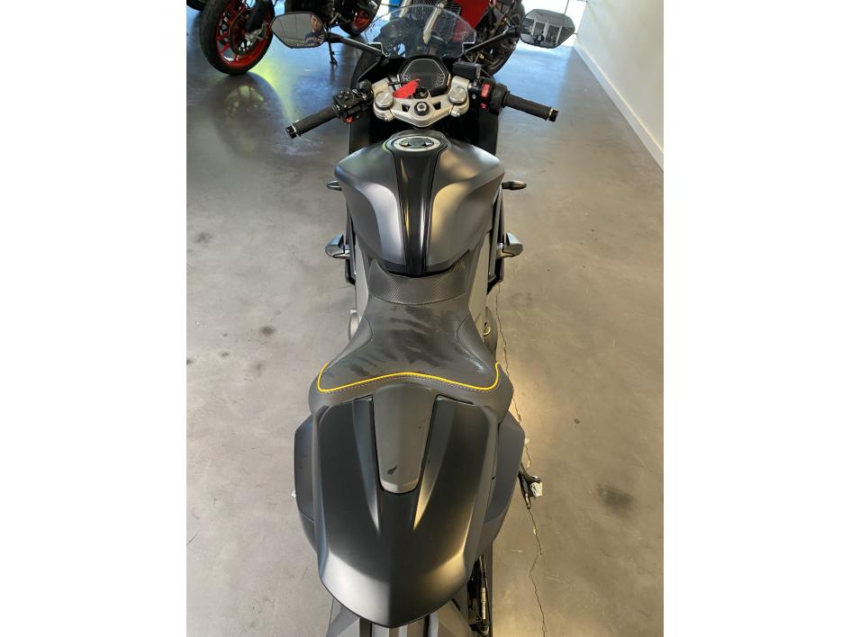 TRIUMPH 	DAYTONA 660