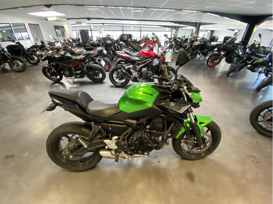 KAWASAKI Z650 