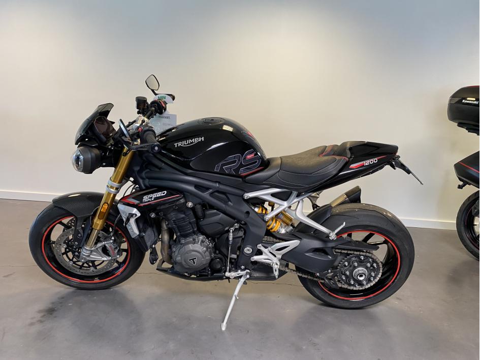 TRIUMPH SPEED TRIPLE 1200 RS