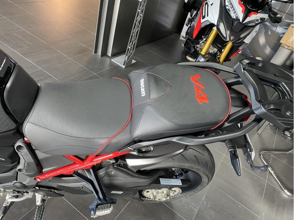 DUCATI MULTISTRADA PIKES PEAK