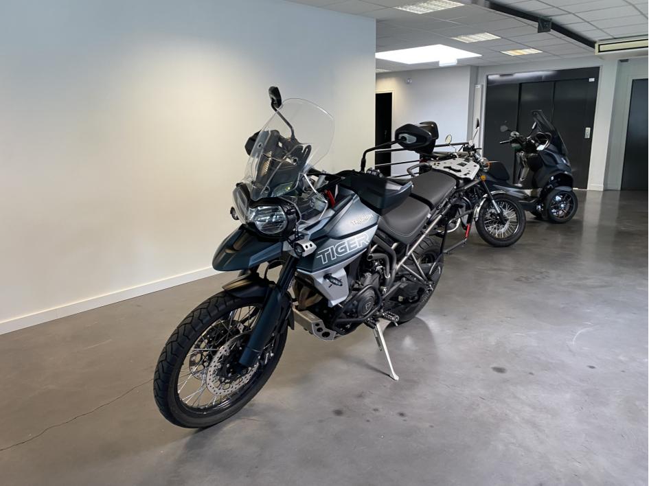 TRIUMPH TIGER 800 XCA