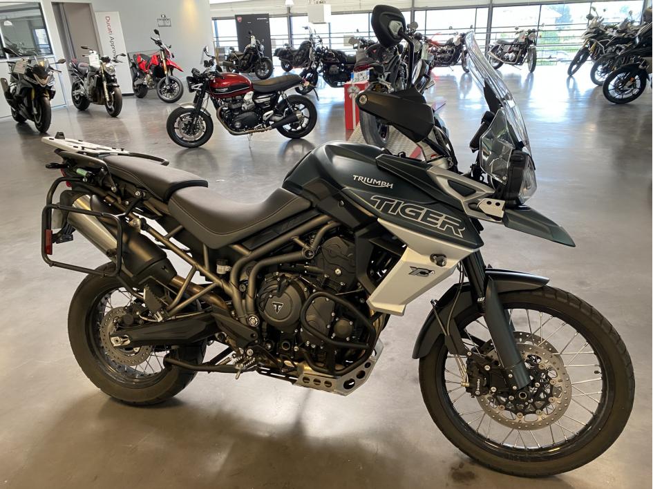 TRIUMPH TIGER 800 XCA