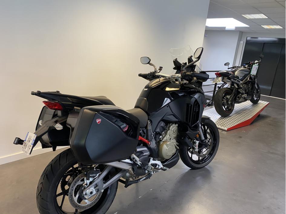 DUCATI MULTISTRADA V4 S RADAR