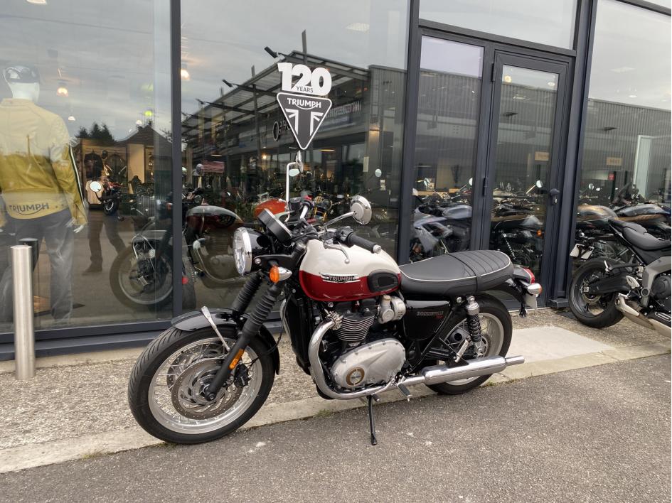 TRIUMPH BONNEVILLE T120