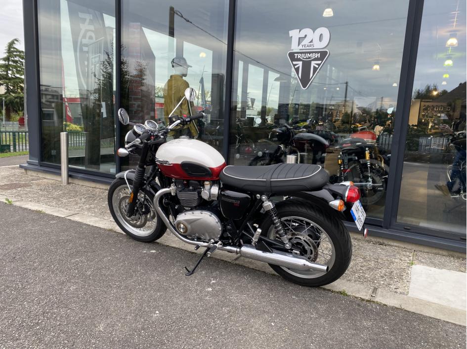 TRIUMPH BONNEVILLE T120