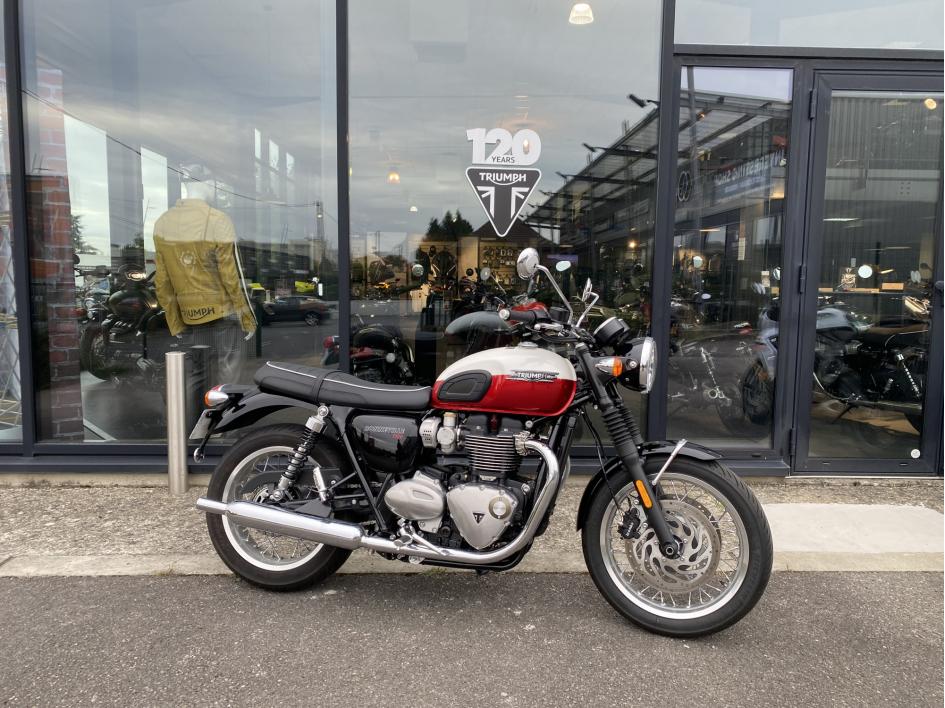 TRIUMPH BONNEVILLE T120
